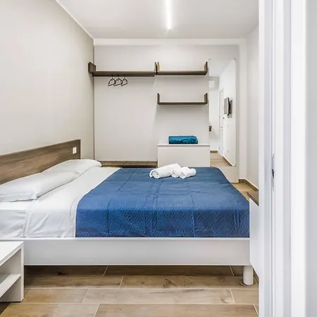 La Perla Bed & Breakfast *