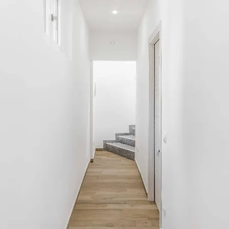 La Perla Bed & Breakfast